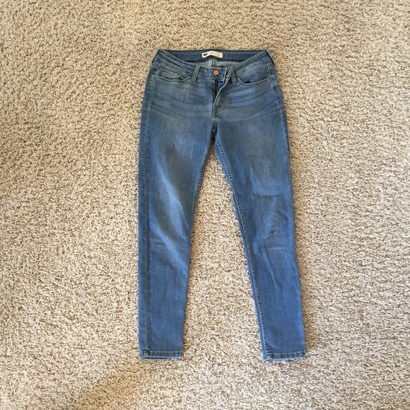 Levi light blue jeans - Picture 2 of 8